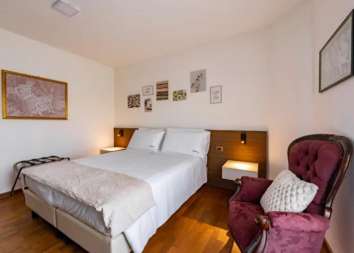 Due Maestà Affittacamere 3*